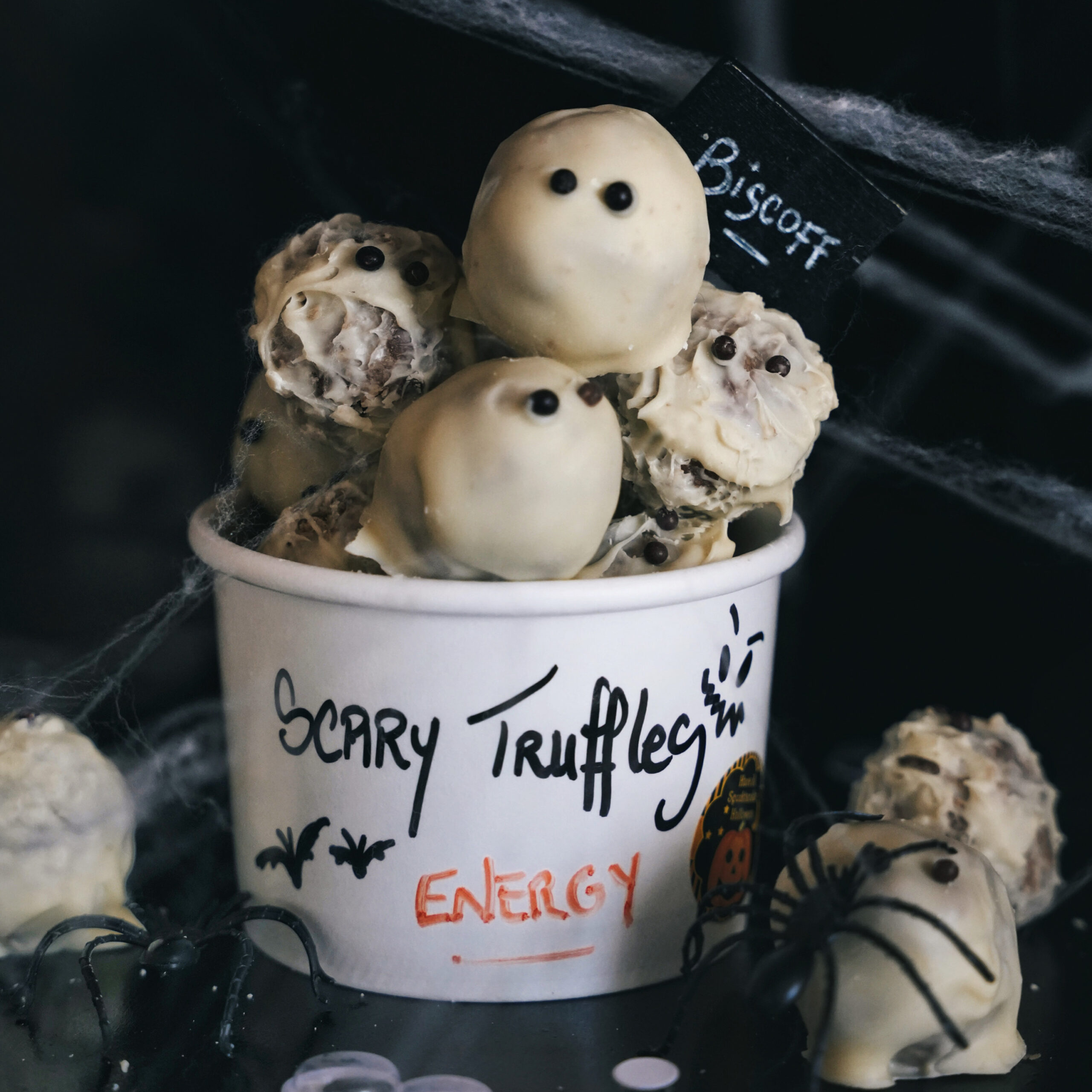 905A4EA3-3162-4F84-8695-5941C6A889C1